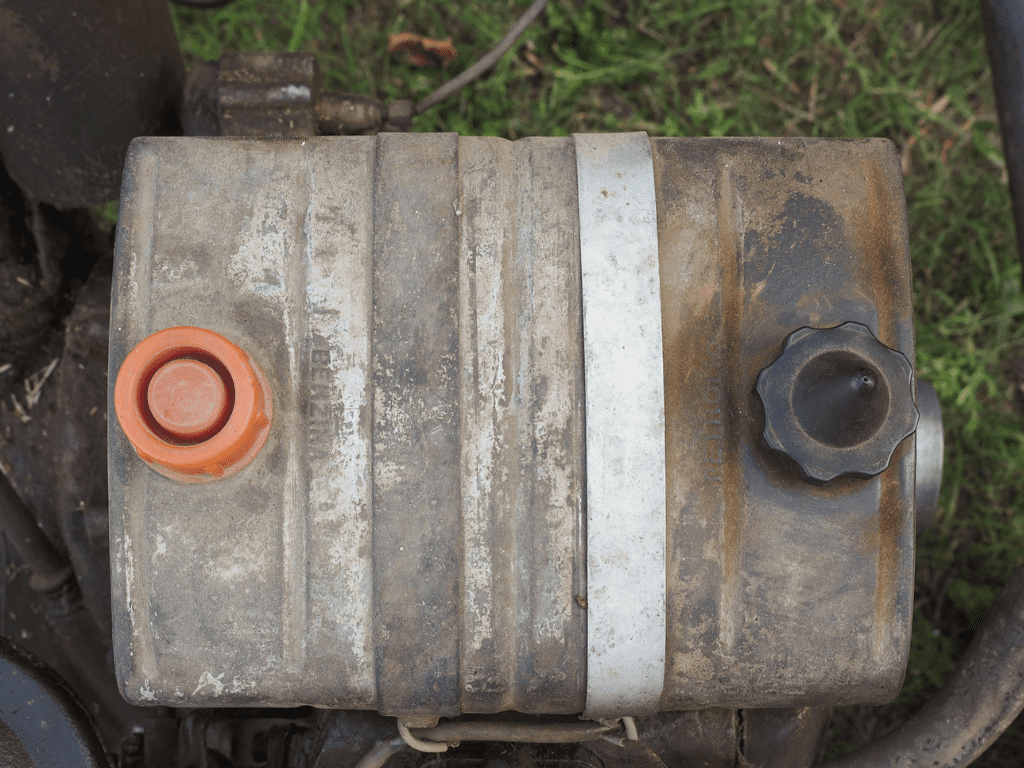 Cleaning Rust Out of Fuel Tanks: A Comprehensive Guide 2 image 54